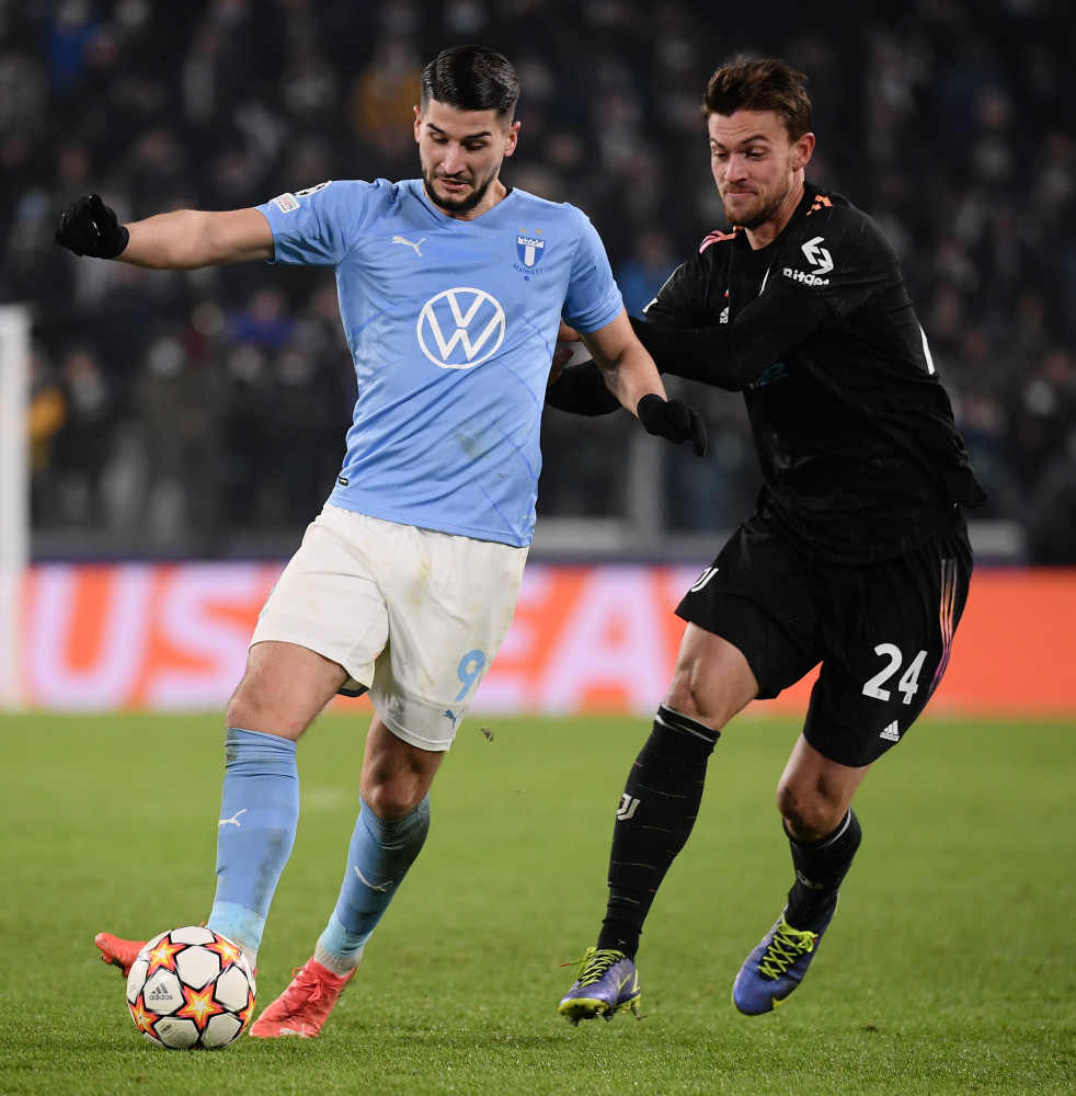 库里巴特勒合砍61分，但勇士惨败！一战出现四个问题，有些棘手