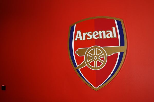 IG太简单，AL悬念最大！季后赛赛程出炉，官方为IG更改时间