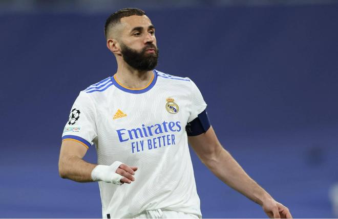 41岁仍在巅峰 勒布朗-詹姆斯用实力诠释时间无法击倒传奇